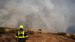 Luftaufnahmen zeigen Ausmaß des Waldbrands bei La Mierla in Spanien