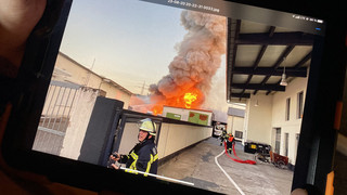 Feuer aus in Recycling-Werk: 70 Tonnen Akkus brannten in Offenbach