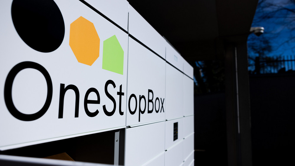 In der OneStop Box sollen die Päckchen verschiedener Paketdienstleister hinterlegt werden.