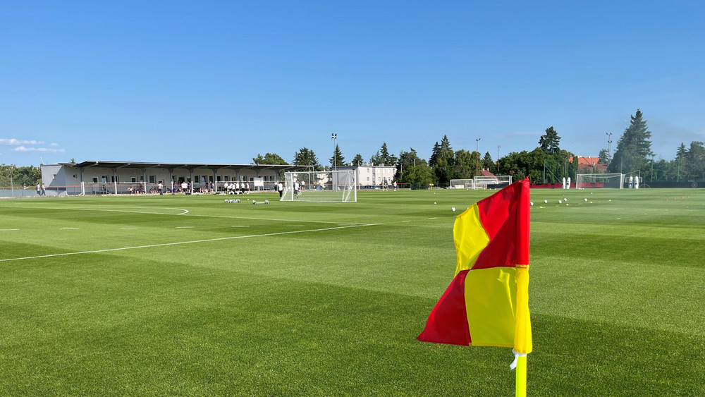 In Bruchköbel wurde ein Fußballspiel wegen einer Schlägerei abgebrochen