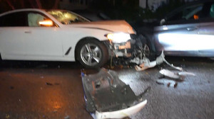 Unfall in Stuttgart: Mann rammt sechs parkende Autos