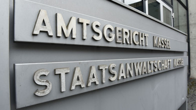 2 Polizisten in Kassel vor Gericht - Wachkoma nach Einsatz