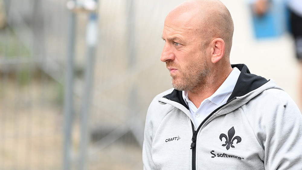 Trainer Torsten Lieberknecht wird die Form seiner Spieler im Test gegen Sandhausen begutachten.