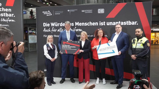 Nach Tod von Zugbegleiter - Bahn startet Respektkampagne