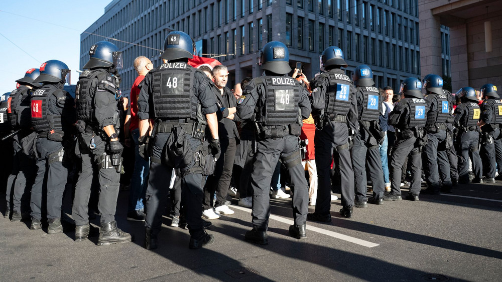 Polizeieinsatz beim Fußball