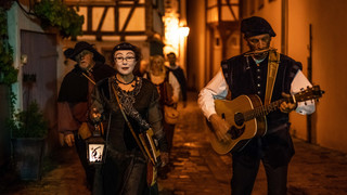 Außergewöhnliche Stadtführungen: Nachtwächtertour und Kneipentour