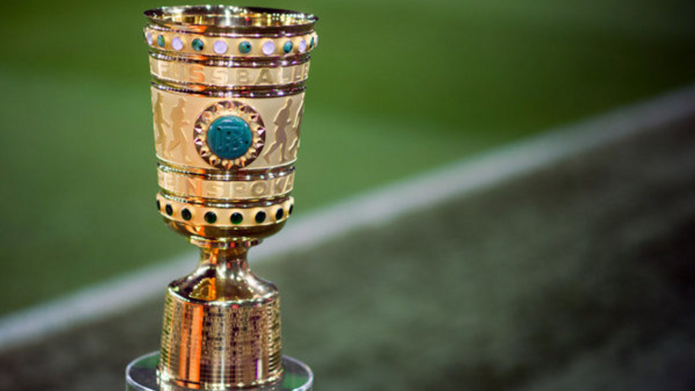 Das Sondertrikot von Eintracht Frankfurt wurde zum Cup Handover in Berlin vorgestellt. 
