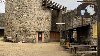 Wintermärchen am Wochenende - Weihnachtsmarkt auf Schloss Alsbach