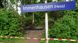 Brandstiftung? Kein Bahnverkehr zwischen Warburg, Ahnatal und Kassel