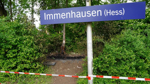Brandstiftung? Kein Bahnverkehr zwischen Warburg, Ahnatal und Kassel