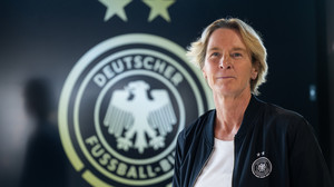 DFB-Interims-Bundestrainer: Hrubesch ohne Kontakt zu Voss-Tecklenburg