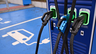 Wiesbaden: Grundstücke für E-Ladesäulen gesucht