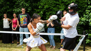 Puncherrella 069: Boxweltmeisterin schlägt Stefan Frech