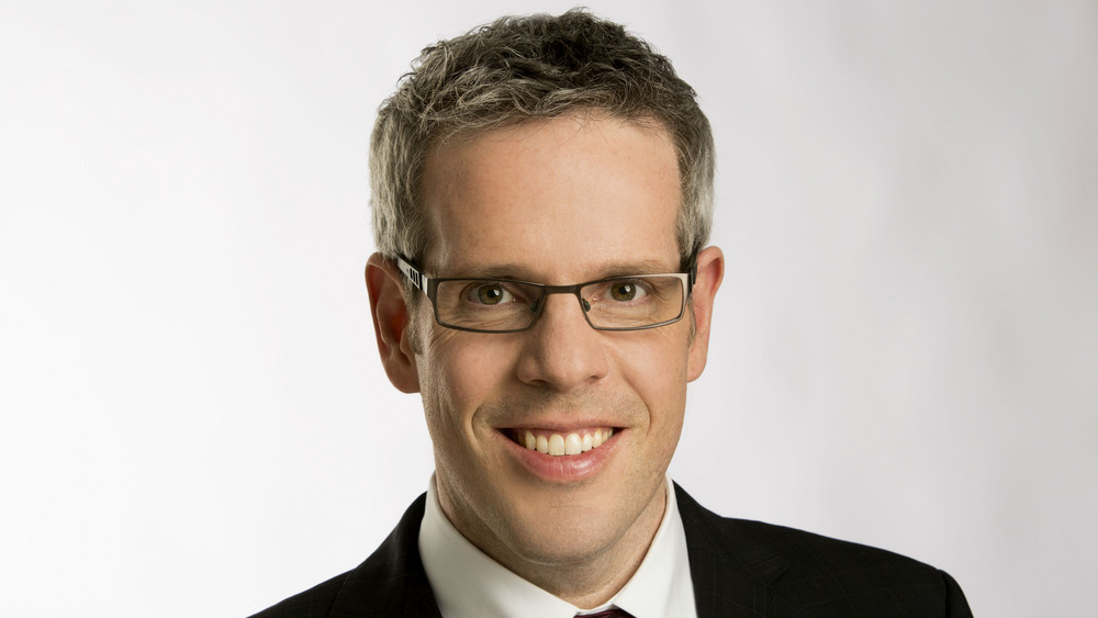 "Uns steht das Wasser bis zum Hals", sagte der Landrat im Kreis Bergstraße, Christian Engelhardt vor den Beratungen im Gespräch mit HIT RADIO FFH.