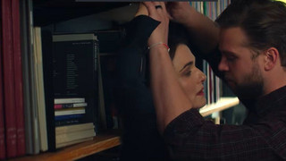 "Vladimir": Knisternder Trailer zur Miniserie