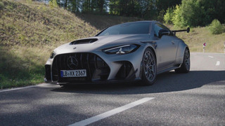 Mercedes-AMG CLE 646 Spezialanfertigung - Eigenständiger Auftritt - Breitbau-Karosserie mit umfangreichen Carbon-Komponenten