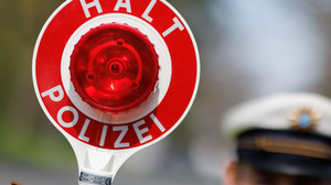 Lkw-Fahrer nach fast 20 Stunden in Haiger gestoppt