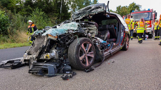 Auto kracht in Stauende: Fahrer stirbt auf A7 bei Kalbach