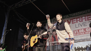 Revolverheld in Gießen: Überraschungskonzert am Elefantenklo