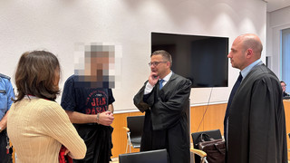 Mit Gasdruckpistole auf LKW gefeuert: Vier Jahre Haft für LKW-Fahrer