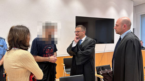 Mit Gasdruckpistole auf LKW gefeuert: Vier Jahre Haft für LKW-Fahrer