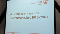 Lehrkräftemangel wird in Hessen laut GEW weiter zunehmen