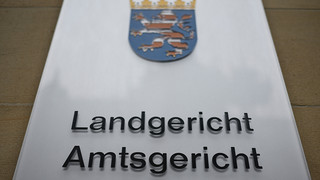 Illegales Autorennen auf A66: Haftstrafen für Unfalltod