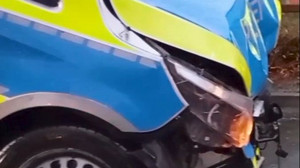 Zusammenstoß mit Polizeiauto: Sechs Verletzte in Minden