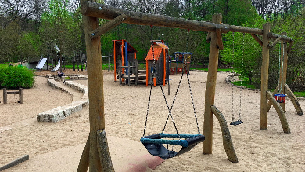Darmstadt: Spielplatz am Oberwaldhaus