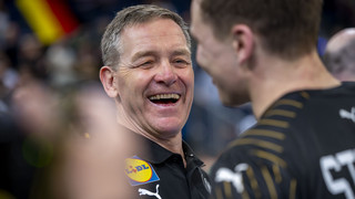 Handball-Bundestrainer Alfred Gíslason bei Silvia am Sonntag