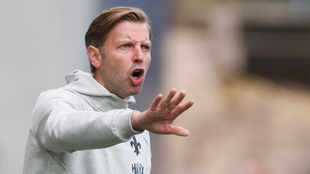 Lilien-Trainer Florian Kohfeldt lobt vor dem Auswärtsspiel in Karlsruhe den Gegner. 