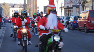 Hupen statt Glockenklang: Weihnachtsbiker überraschen Frankenberg