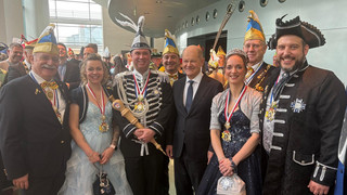 Prinzenpaar aus Burkhardsfelden trifft Kanzler Scholz in Berlin