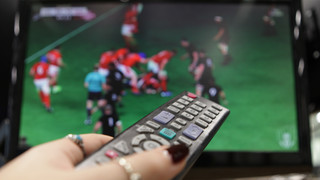 Vor Weihnachten: TVs und Handys deutlich billiger