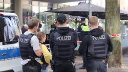 Beamte überwältigt: Maskierte verhelfen Häftling zur Flucht
