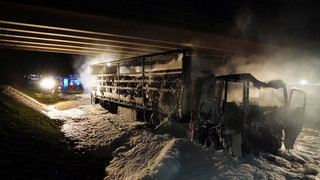 LKW brannte auf der A7 bei Homberg (Efze)