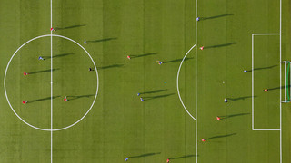 Wenn auf dem Fußballplatz geprügelt wird, gibts Platzverbot