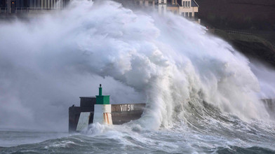 Sturm Goretti: Hunderttausende in Frankreich ohne Strom