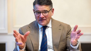 Neujahresansprache 2026: Rhein wirbt für neue Debattenkultur