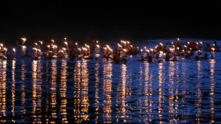 Fackelschwimmen in Marburg 2023 - Eiskalte Aktion in der Lahn