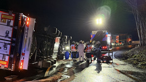LKW auf glatter Straße umgekippt: Sperrung am Kreuz Kassel-West