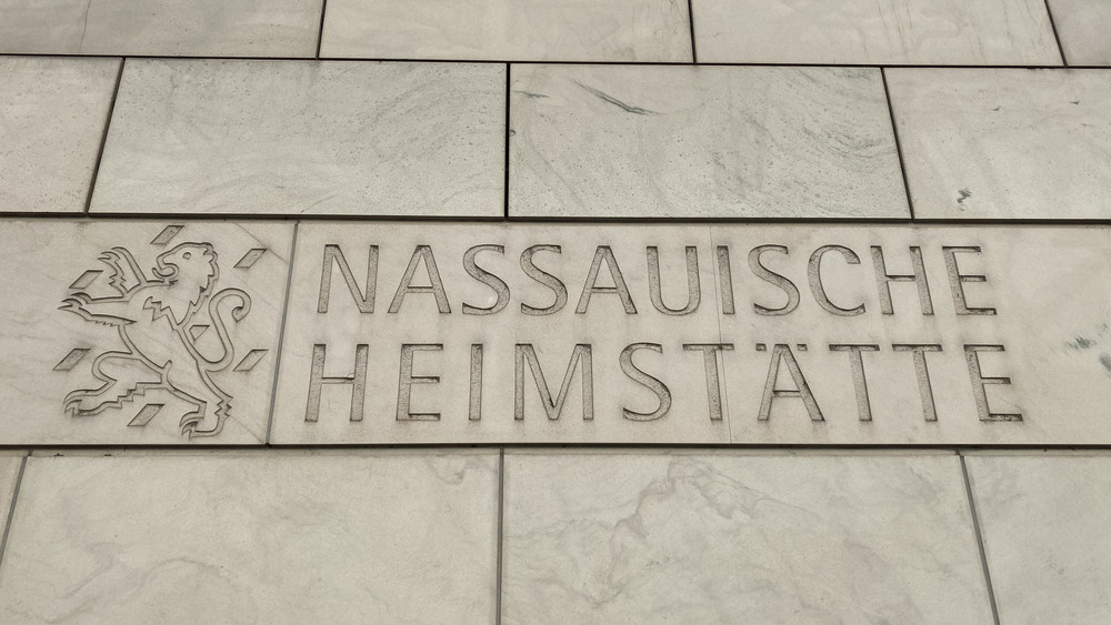 Die Nassauische Heimstätte ist die größte Wohnungsgesellschaft in Hessen mit rund 61.000 Wohnungen.