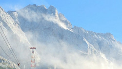 Stein und Staub: Großer Felssturz an der Zugspitze