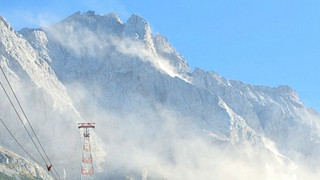 Stein und Staub: Großer Felssturz an der Zugspitze