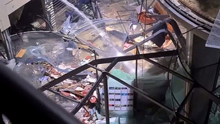 Riesiges Aquarium geplatzt: Wasser verwüstet Berliner Hotel