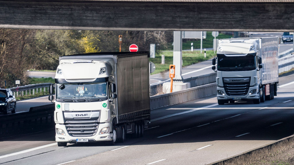 Lastwagen auf der Autobahn