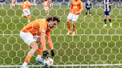 Hornby rettet Darmstadts 2:2-Remis bei Aufholjagd in Berlin