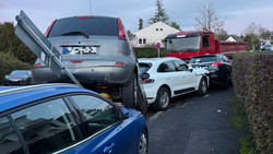 Wiesbaden: Schwerer Lkw-Unfall - 7 Autos beschädigt