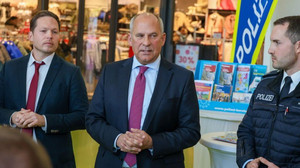 Innenminister Poseck sagt Laden-und Taschendieben den Kampf an