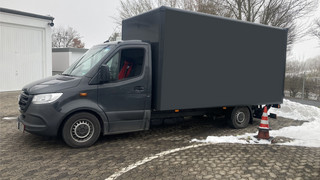 Polizei stoppt völlig überladenen Transporter auf A7